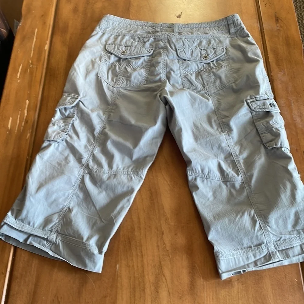 KUHL Roll Up Capris Size 8